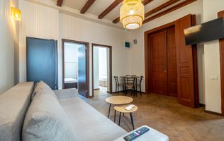 Vila interbelica AIRBNB "la cheie"