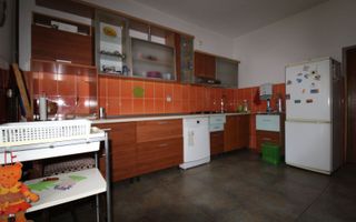 Casa ideala pentru activitati Comerciale. (gradinita, after school, ...) - Poză 9