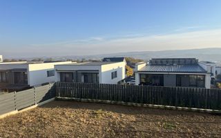 Vand casă tip duplex 160 mp +200 mp de grădină, zona Voronet - Poză 5