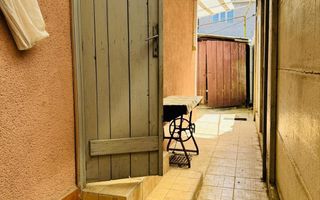 Casa singur in curte Iosia - Poză 10