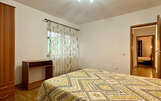 Apartament 4 camere cu garaj zona Strand- V.Aurie - Poză 8