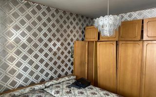 Apartament 3 camere  decomandat etajul 3 din 4 bloc anvelopat - Poză 3