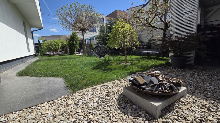 Casă modernă de vânzare în Tunari – Jacuzzi | Foisor | Panouri fotovoltaice - Poză 1