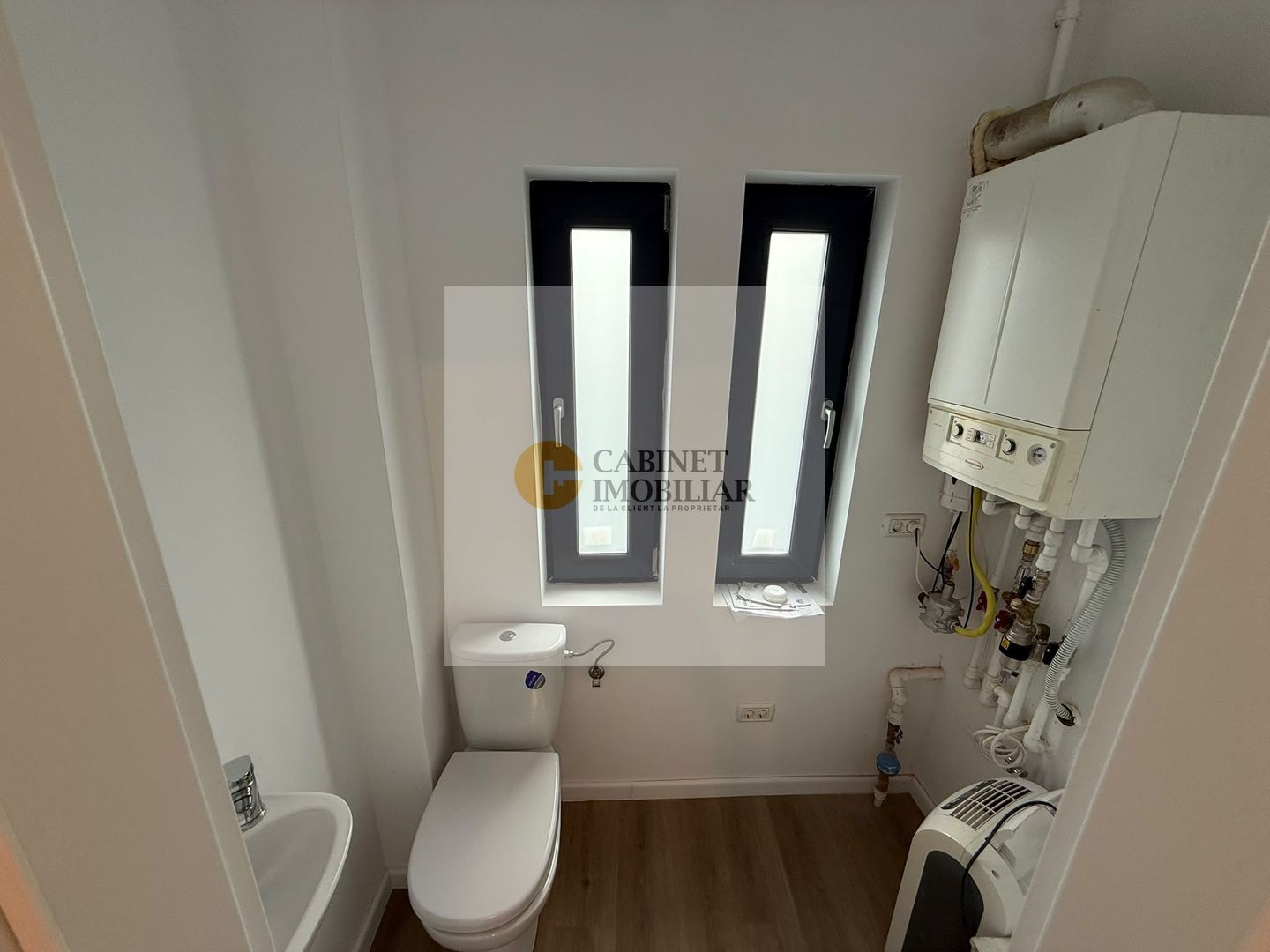 4 camere + birou | Biserica Casin | 110mp total | Renovat 2025 - Poză 23