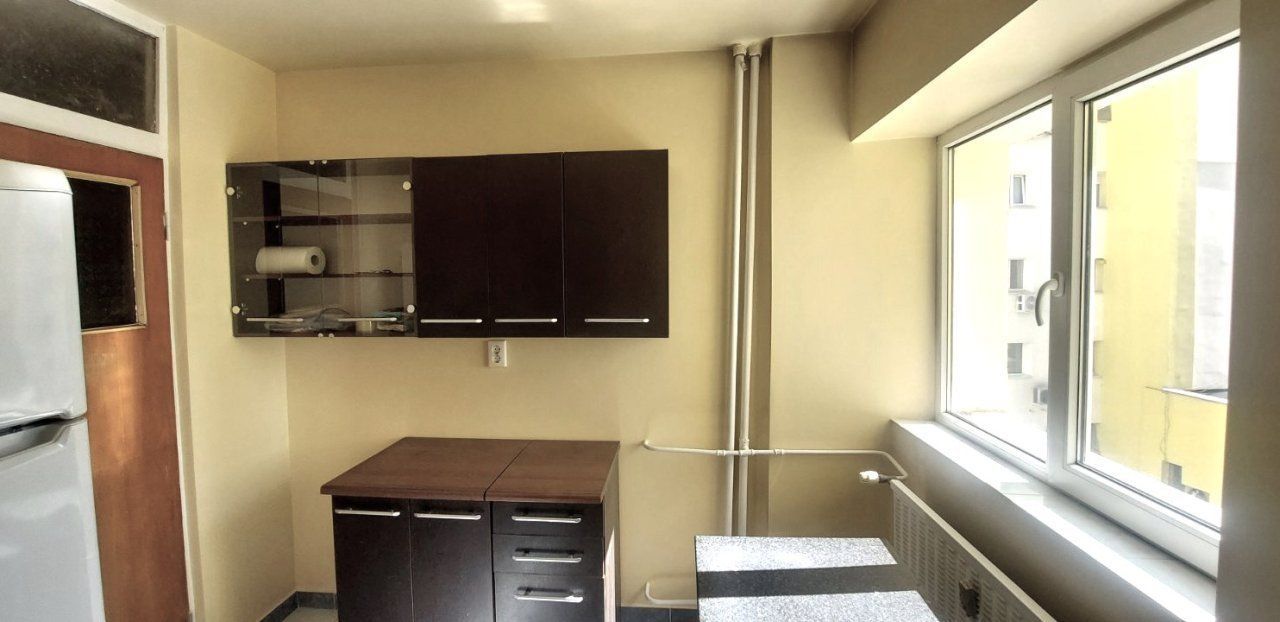 Vand apartament 4 camere situat la 10 min de Piata Unirii - Poză 14