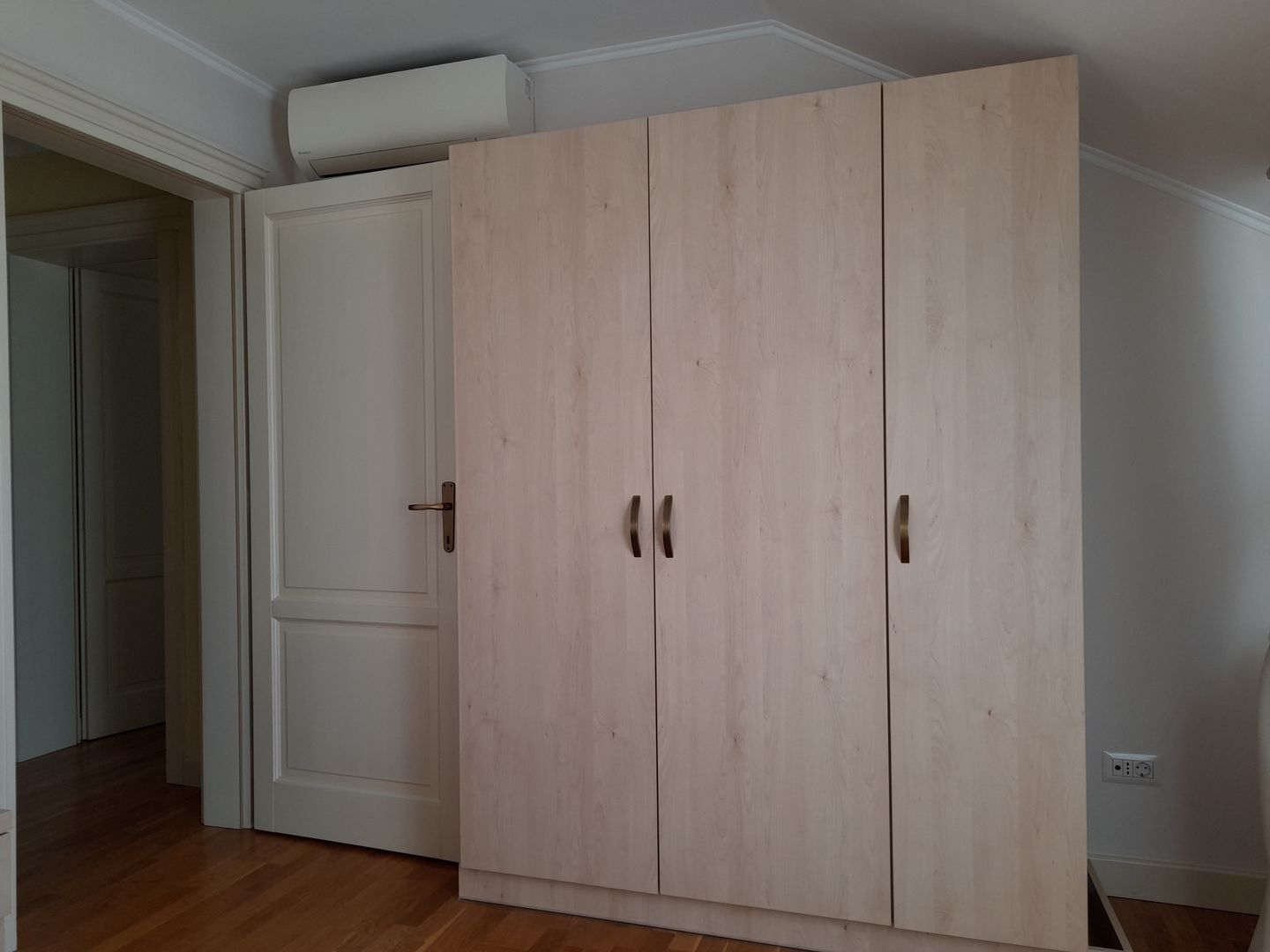 Casa cu 3 dormitoare, centrala gaz, in Cartierul Grigorescu, Oradea - Poză 9