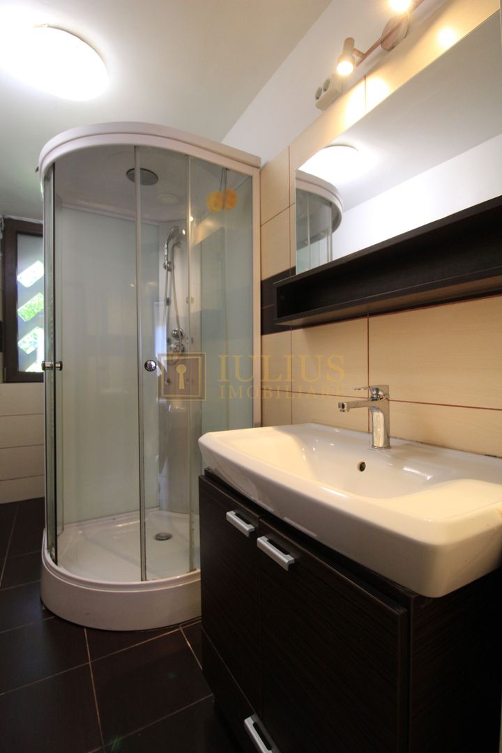 Central; Bdl Mihai Viteazu, 3 camere, centrala proprie - Poză 12
