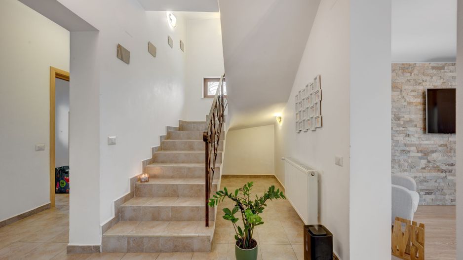 Vila de vanzare in Otopeni-central, zona linistita-Comision 0% - Poză 9