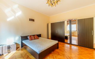 Apartament ultracentral pe Episcopiei - Poză 4