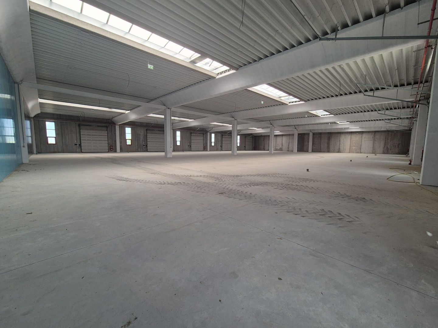 Hală industrială de 1.200 mp de închiriat – Chitila, acces rapid DNCB - Poză 4