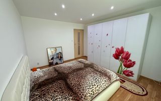 Apartament 3 Camere, Etaj 1, Zona Cetate - Poză 4