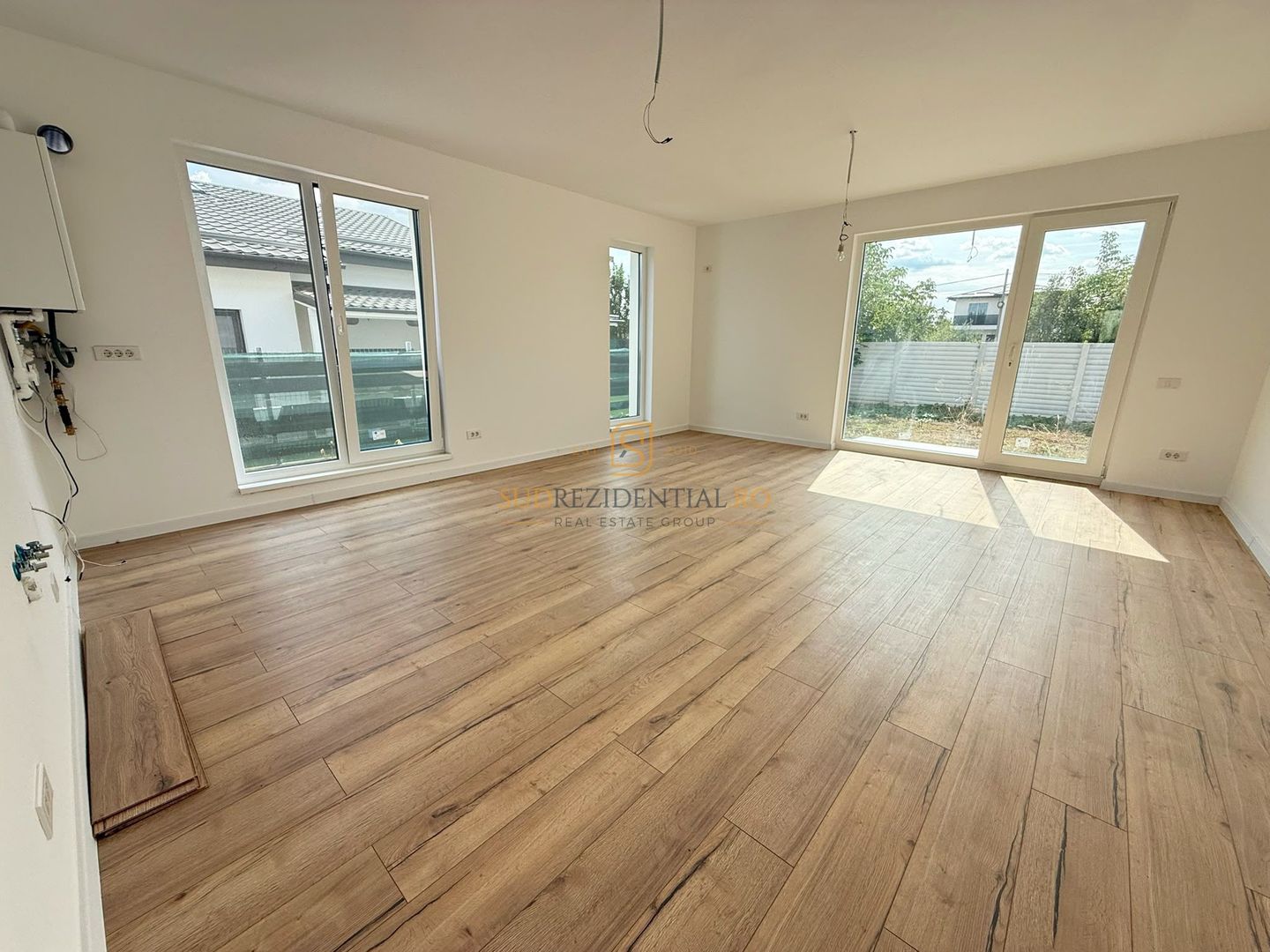 Casa 4 camere - curte 450 mp, str. Zanelor, Comuna Berceni, Ilfov - Poză 3