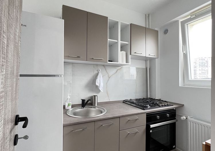 Garsonieră complet renovată – mobilată și utilată, bloc reabiliatat - Poză 5