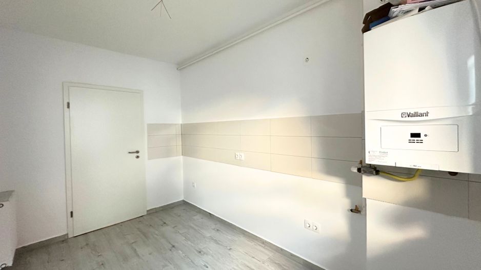 VÂNZARE APARTAMENT 2,5 CAMERE  NOU NELOCUIT - Poză 19