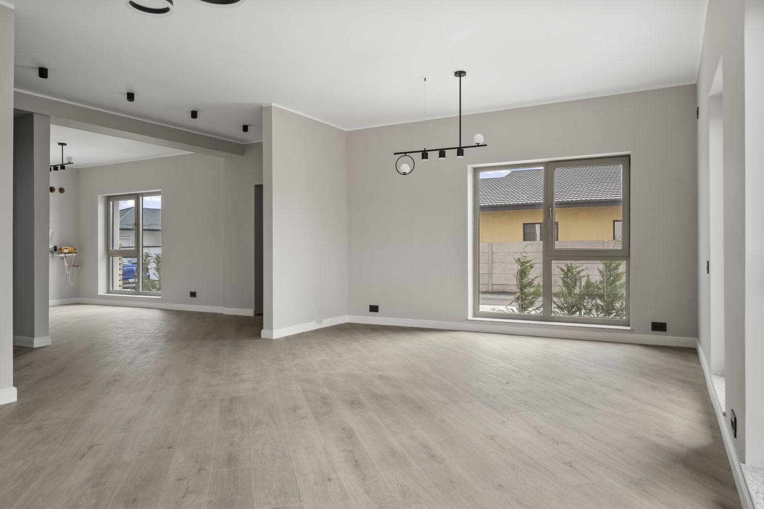VILA INDIVIDUALA | 4 CAMERE | 2 PARCARI | FINISATA | COMISION 0%!!! - Poză 3