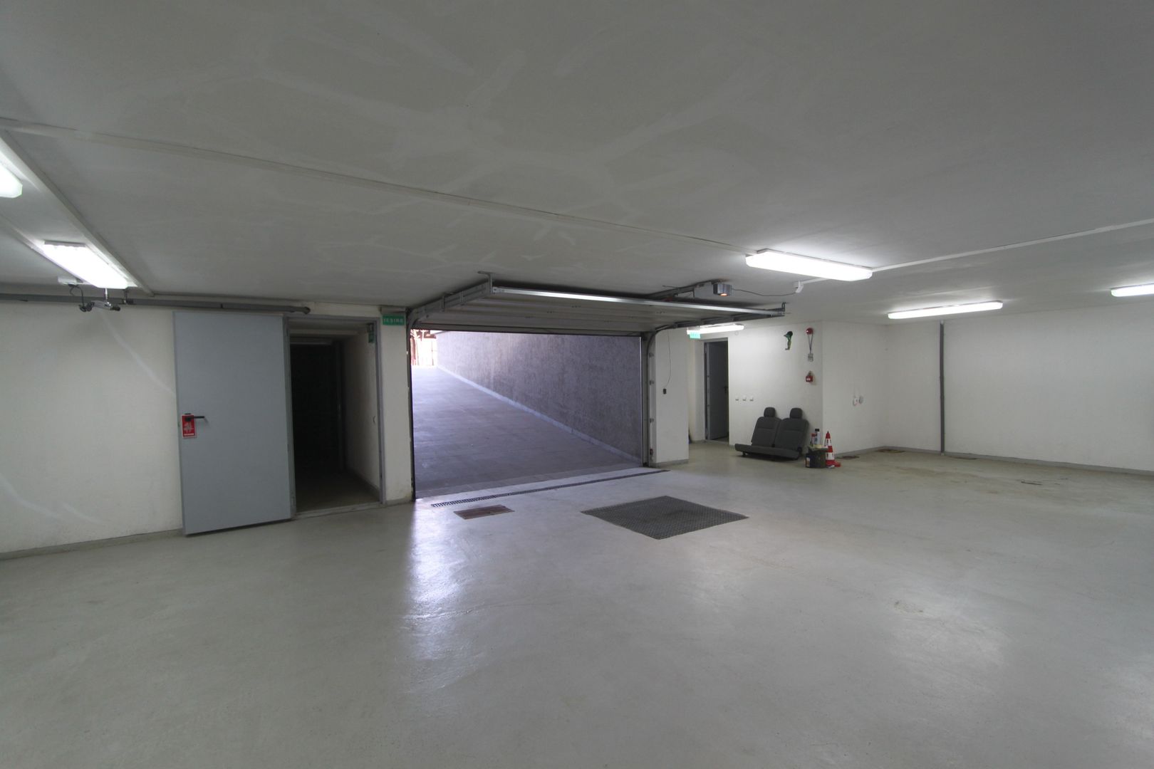 Spatiu birouri- 526mp -4734 euro/luna+TVA - zona Semicentrala - Poză 27