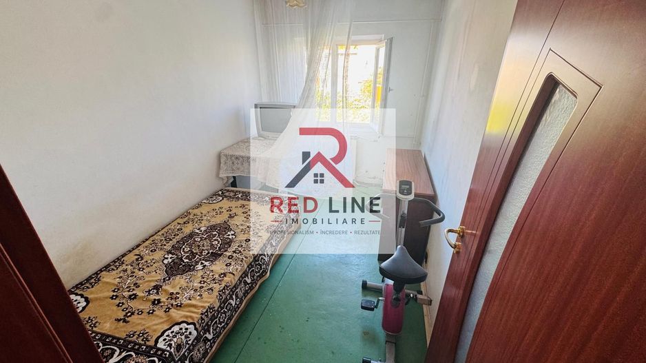 Apartament 3 camere, decomandat,etaj 4 (zona centrala Hotel Traian) - Poză 10