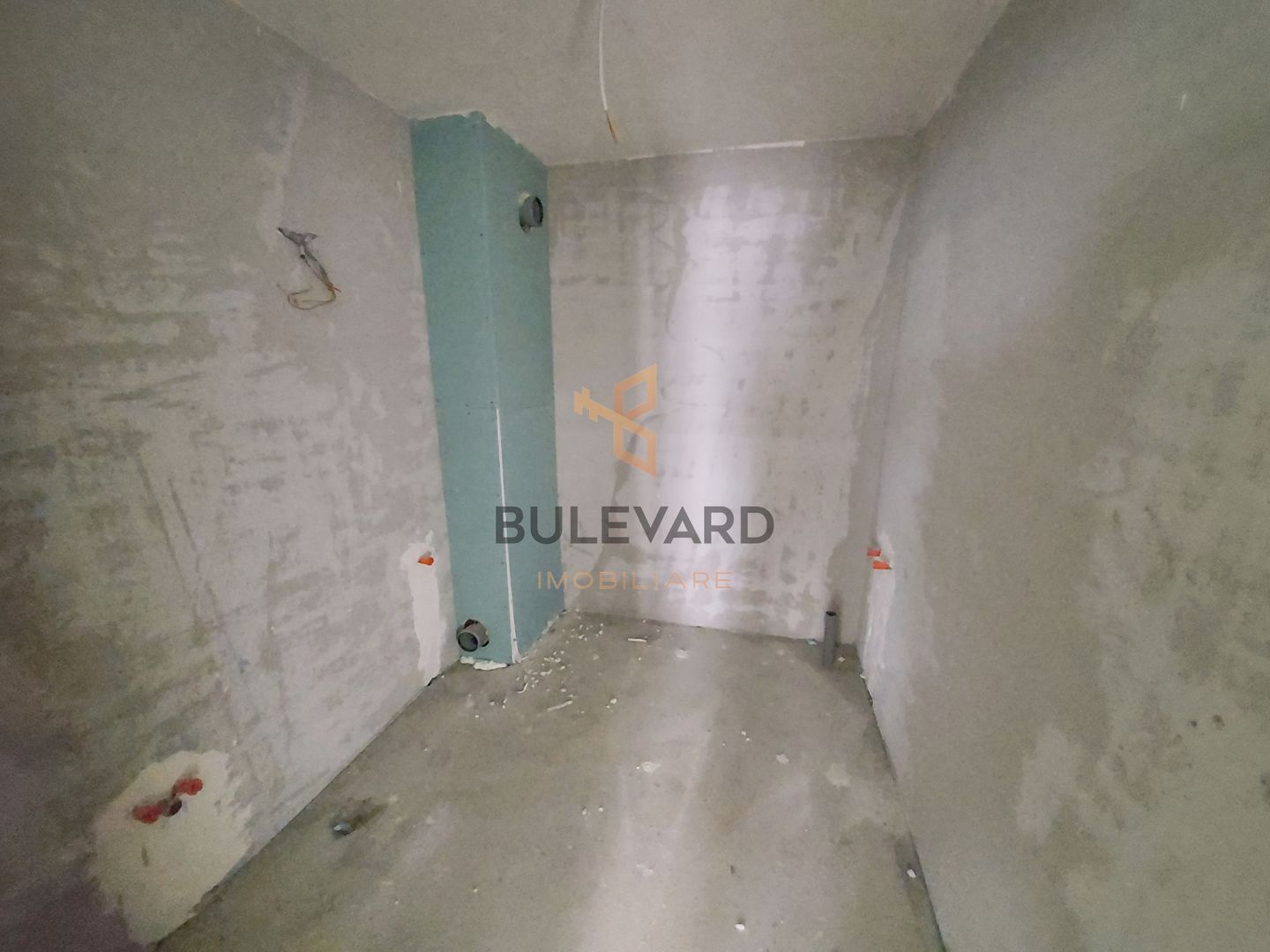 Apartament cu 3 camere+garaj+terasa de 25 mp ! - Poză 8