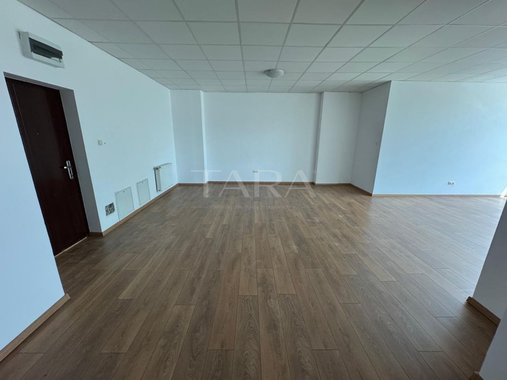 Apartament 2 camere, 75 mp, parcare subterană, Iulius Rivus. - Poză 1