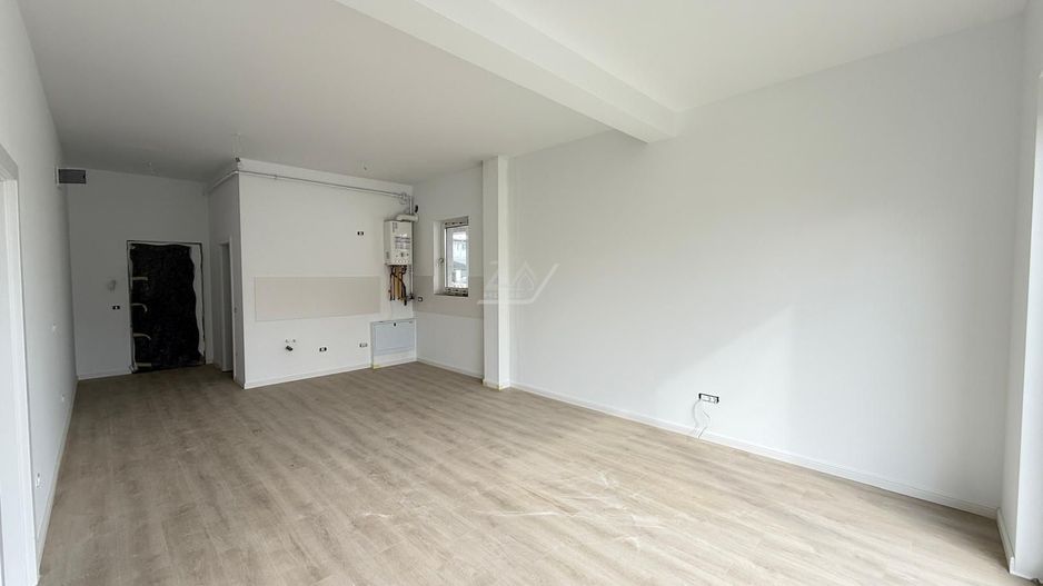 Bloc finalizat. Gradina proprie 25 mp. Loc de parcare. - Poză 3