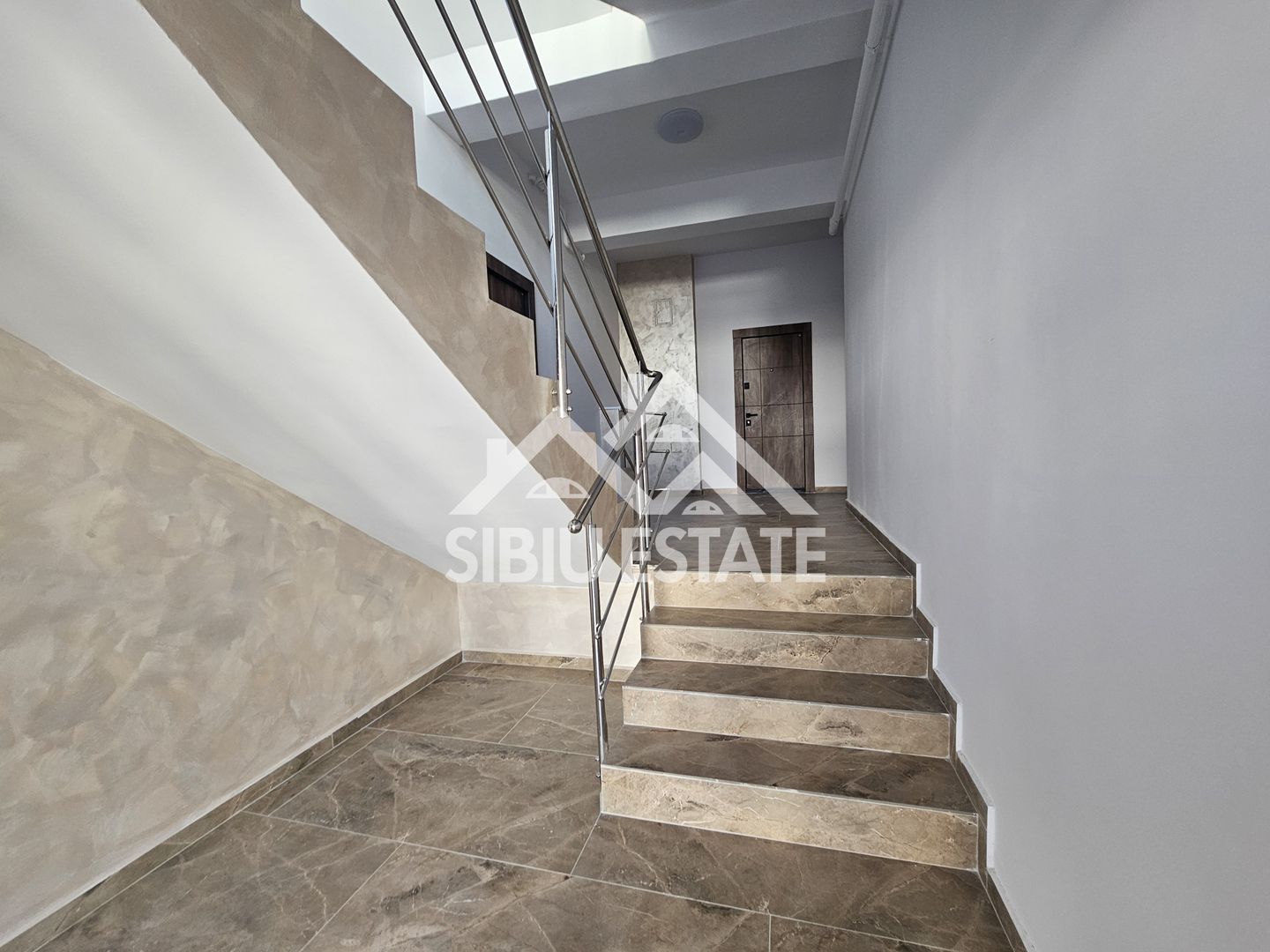 Apartament 3 camere LA CHEIE - Poză 13