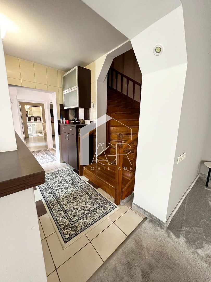 Casa P+M, cu 5 camere, zona Central - Poză 14