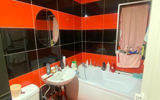 casa cu 2 apartamente Ianova 120mp centrala amenajata - Poză 17