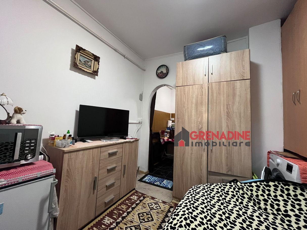 Garsoniera cu Baie Proprie - 12 mp Renovata - Zona Astra - Poză 2