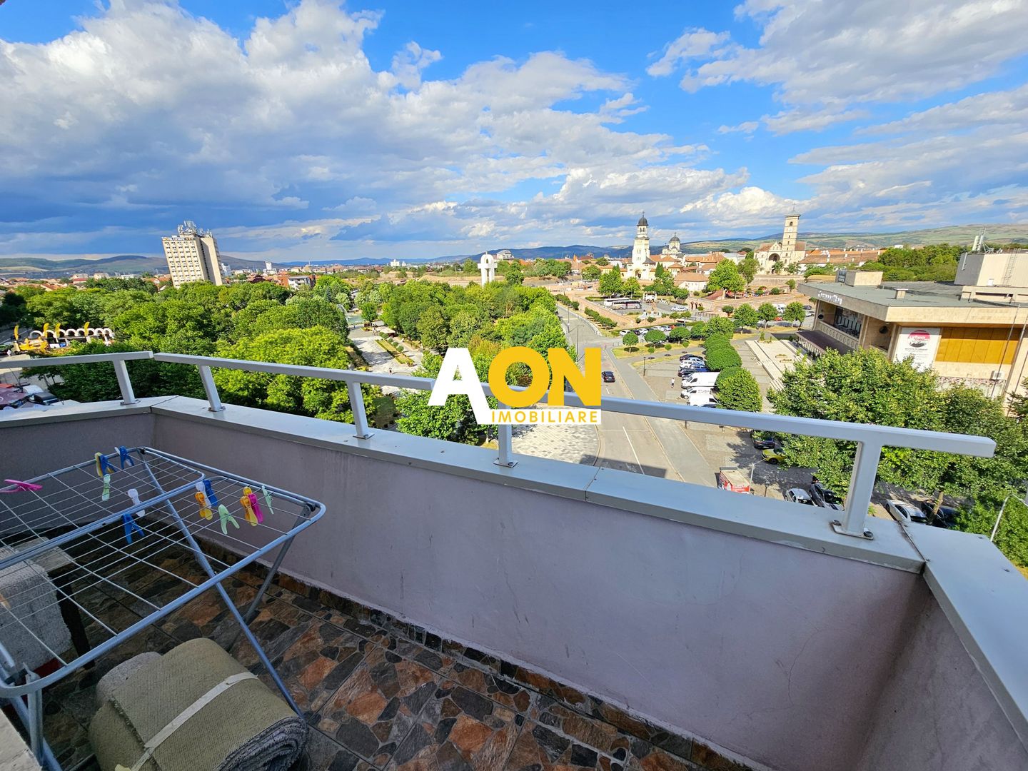 Apartament 2 camere, priveliste superba, Cetate, langa Casa de Cultura - Poză 1