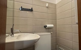 De inchiriat vila cu priveliste spectaculoasa - ideal spatiu comercial - Poză 29