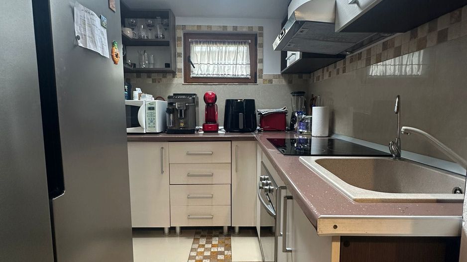 BRASADAS vinde ap 3 cam 2009 etaj 3/3 zona Semicentrala. - Poză 7