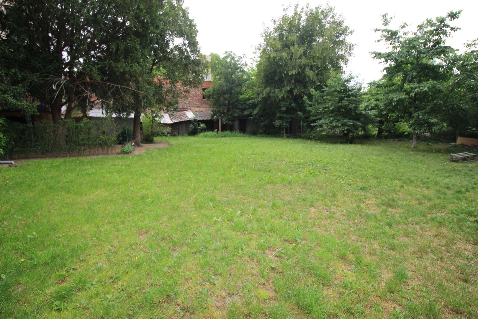 Apartament spatios  in cladire istorica - Poză 4