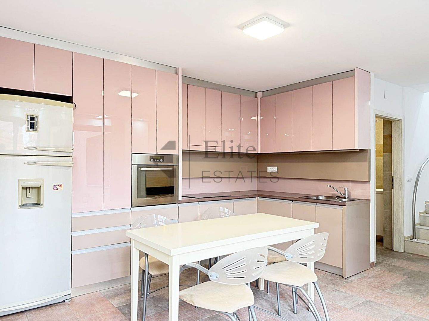 Apartament 4 camere Central Oradea | Garaj si Terasa - Poză 3