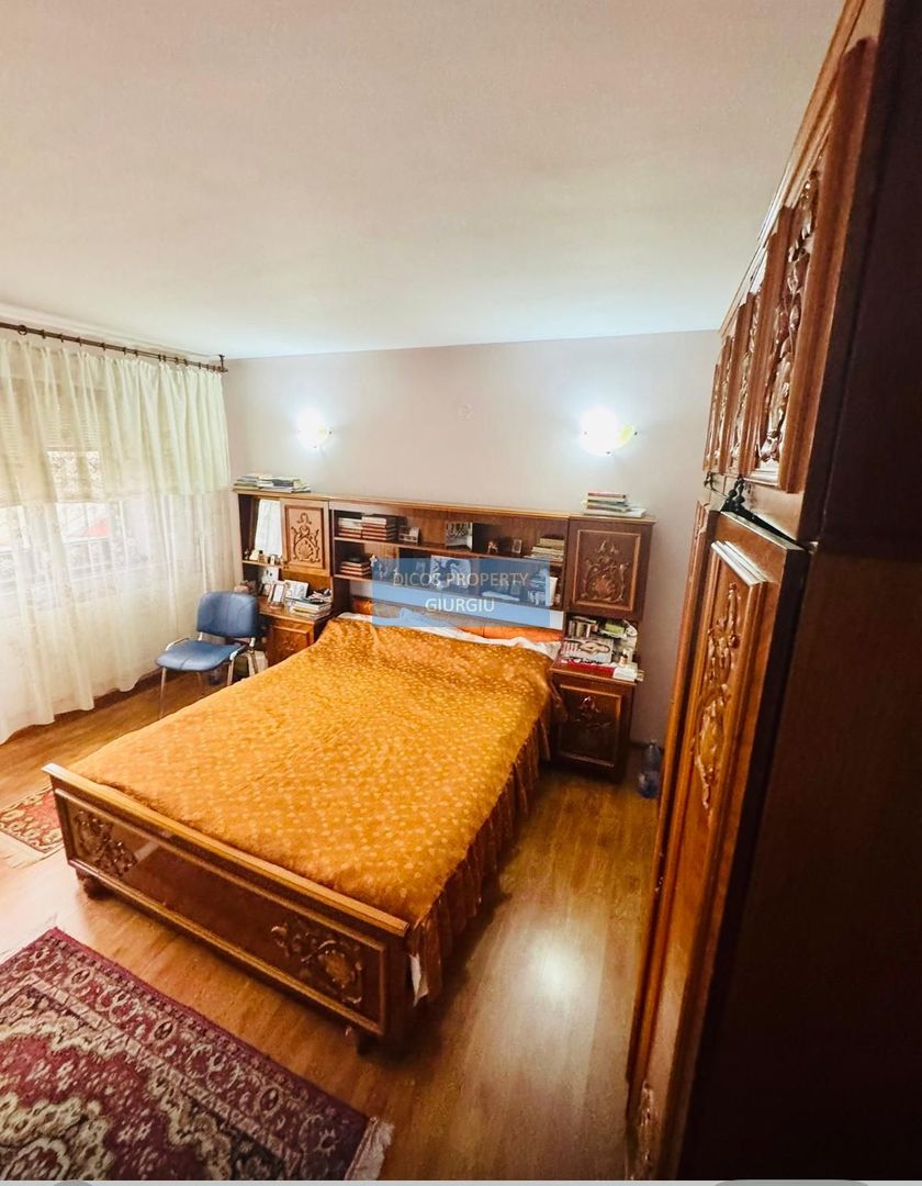 De vânzare – casă situată pe strada Nicolae Iorga - Poză 13