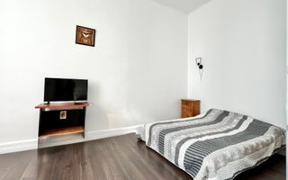 Un apartament care îți oferă orașul la un pas și vedere la Bega - Poză 6