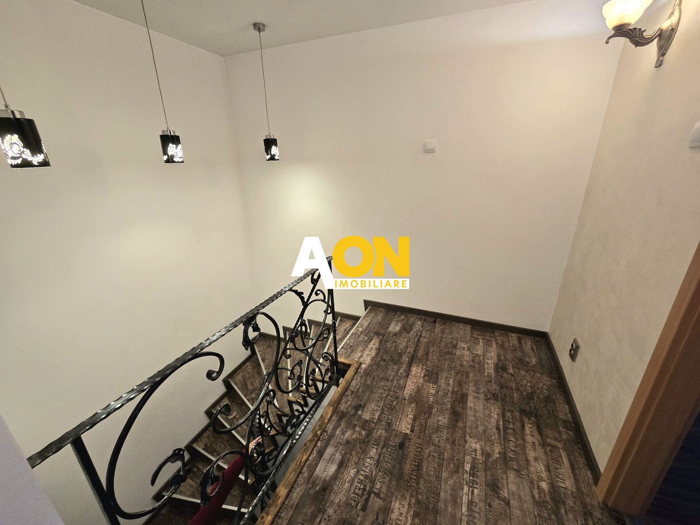 Apartament cu 4 Camere | Scara Interioara | Ultracentral | Terasa - Poză 15