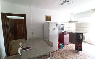 Apartament decomandat 3 camere 72 mp+spatiu depozitare 30 mp-Central - Poză 4