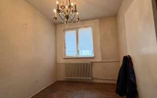 4 camere ultracentral | Universitate – Romană | Ideal locuire sau investiție - Poză 3