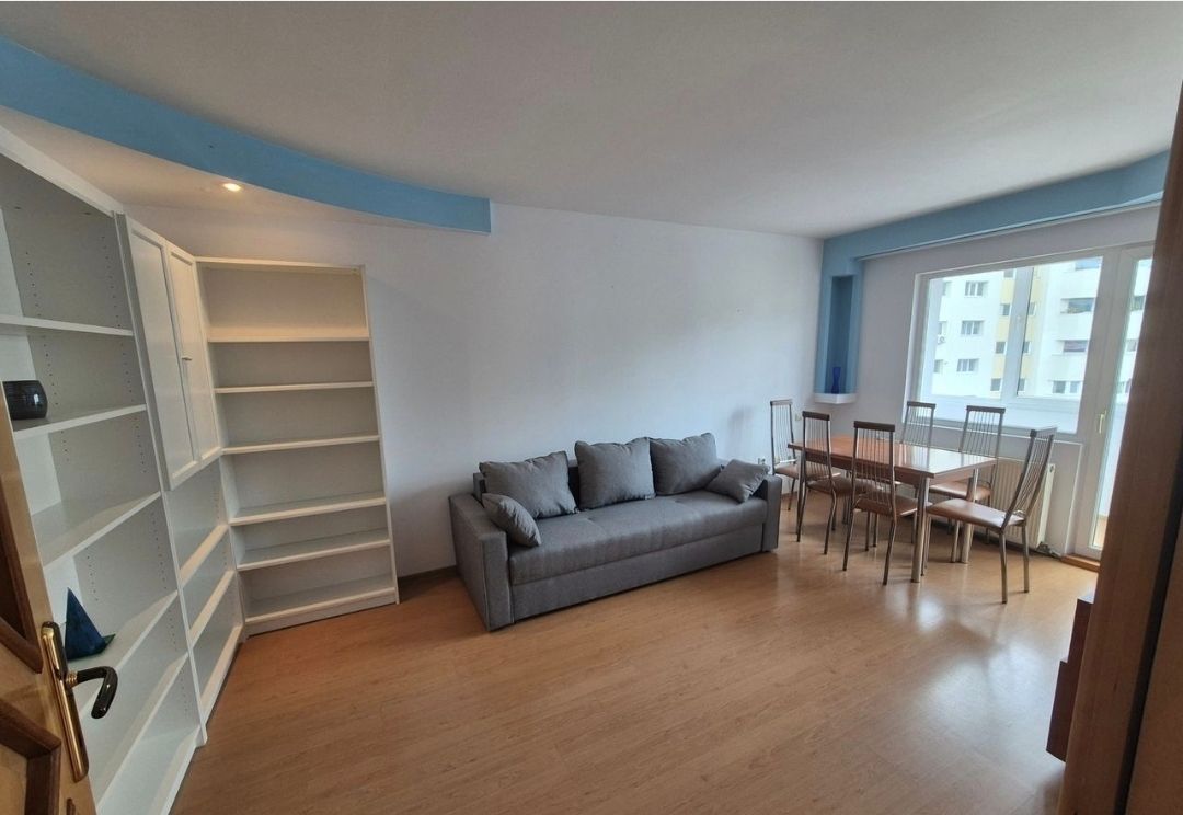 Închiriez apartament cu 3 camere,  centru - Poză 6