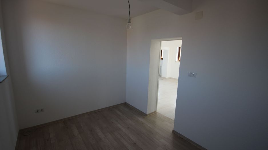 Spațiu de birouri/comercial de închiriat- PERIAM - Poză 5