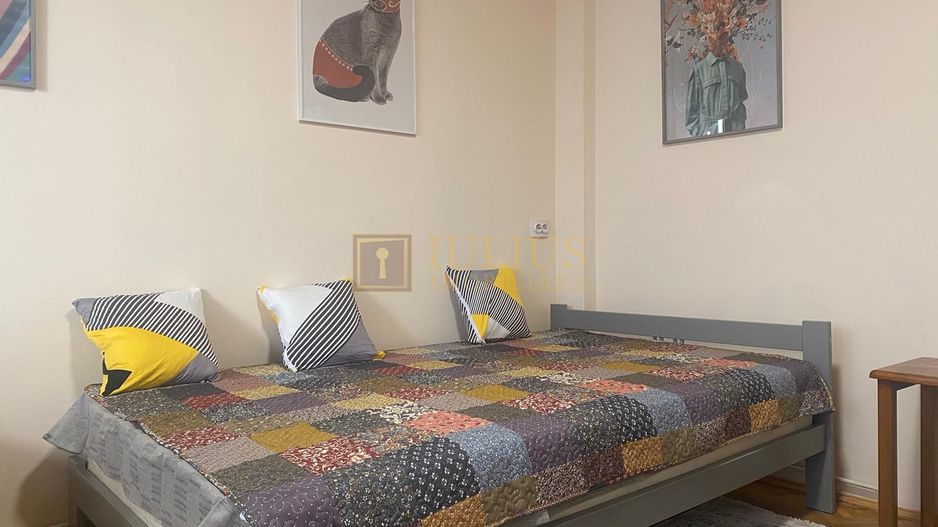 2 dormitoare, centrala proprie, bucatarie inchisa. Piața Libertatii. - Poză 6