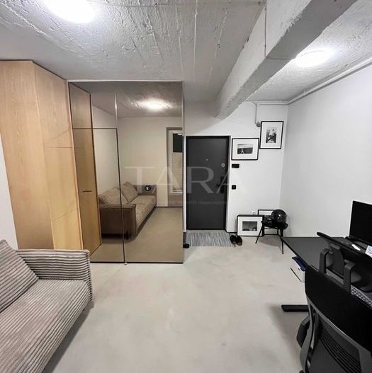 Studio in Centrul orasului, ideal  Airbnb. - Poză 1