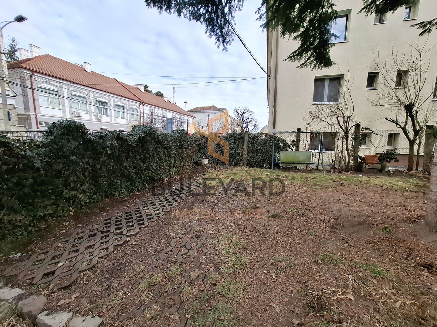 Apartament in Piata CIpariu + parcare in curte! - Poză 4