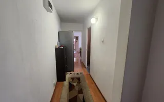 De vanzare apartament 3 camere, etaj intermediar, Cetate - Poză 12