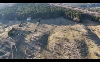 Teren intravilan la baza pădurii Valea Doftanei sat Traisteni (poduri) - Poză 14