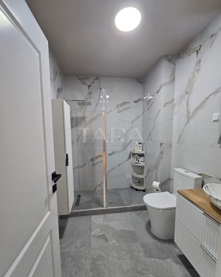 Apartament nou cu 2 camere decomandate, parcare inclusă – Florești. - Poză 10