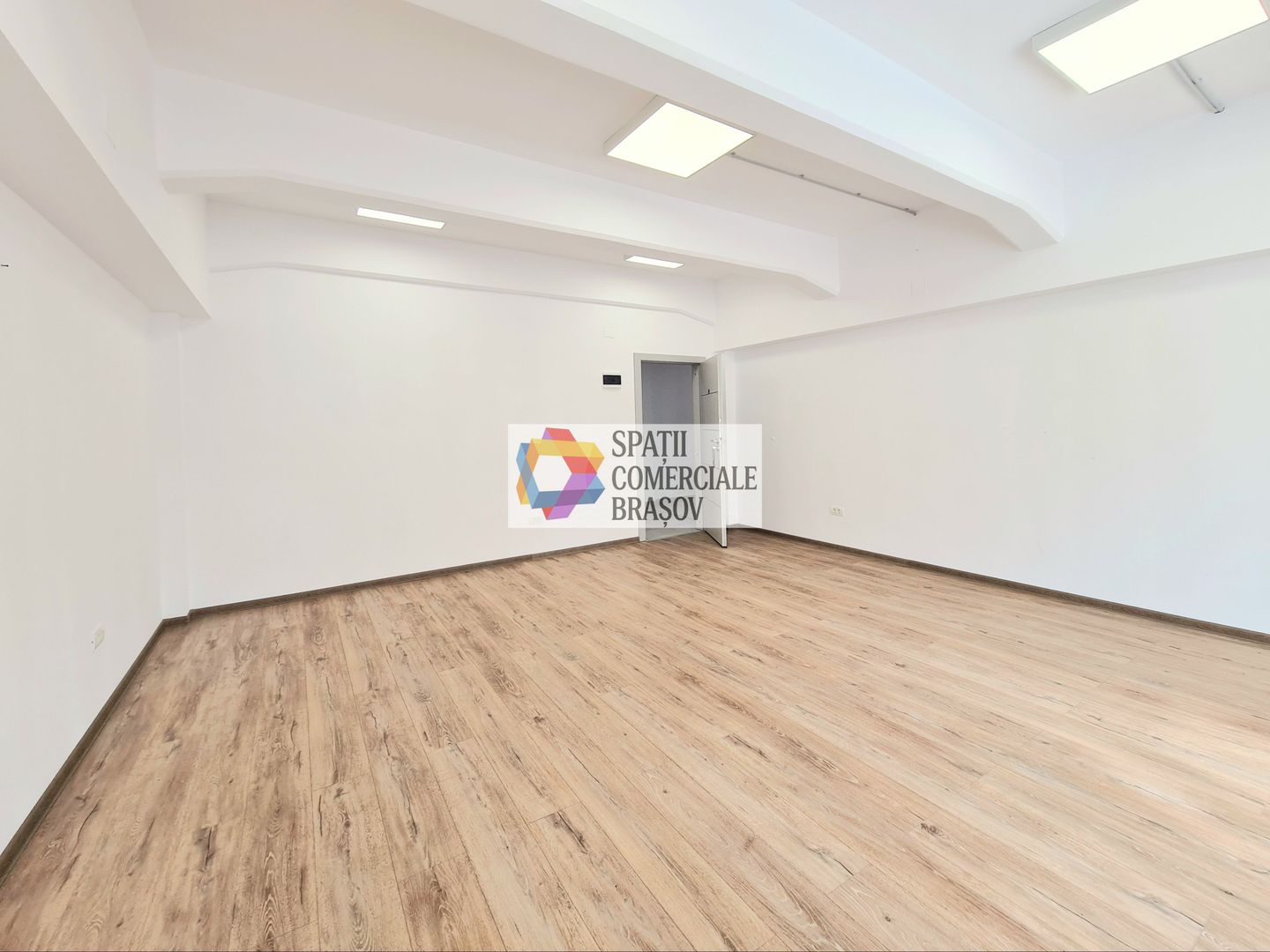 Spatiu birouri de închiriat Brasov - 40 mp # spatii-comerciale-brasov.ro - Poză 3