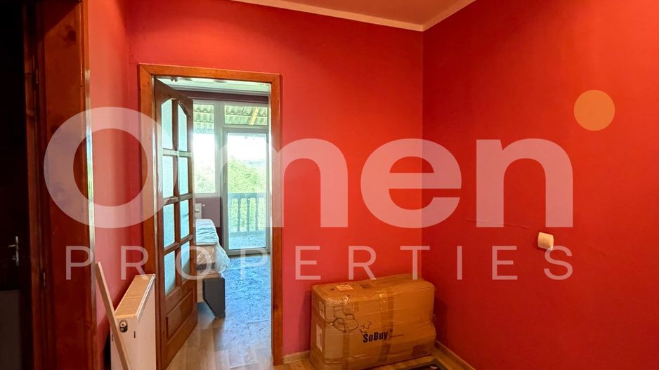 Apartament cu 3 camere | pe 2 niveluri | cu garaj | zona centrala | sat Arinis - Poză 12