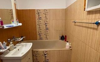 BRASADAS vinde ap 2 cam etaj 1/4 Carpati 2. - Poză 4