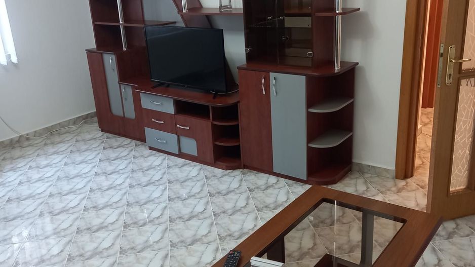 Inchiriere apartament 3 camere Unirii - Poză 9